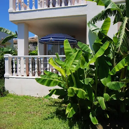 דירה Sleeps 6 With Pool And Air Con *
